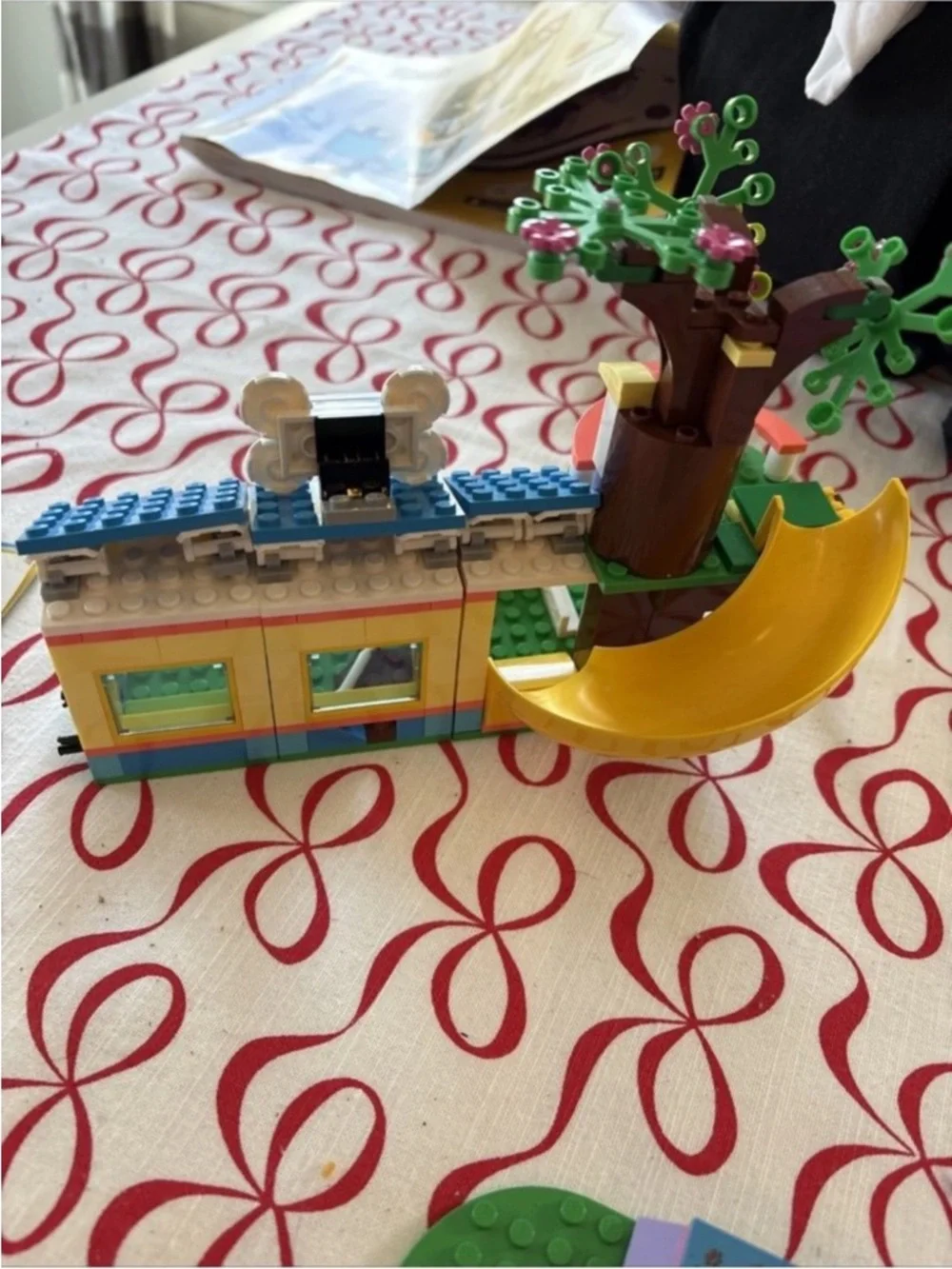 LEGO Friends dog rescue center - Picture 8 of 8